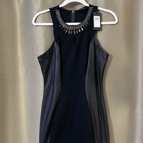 Guess dress - Picture 1 of 3